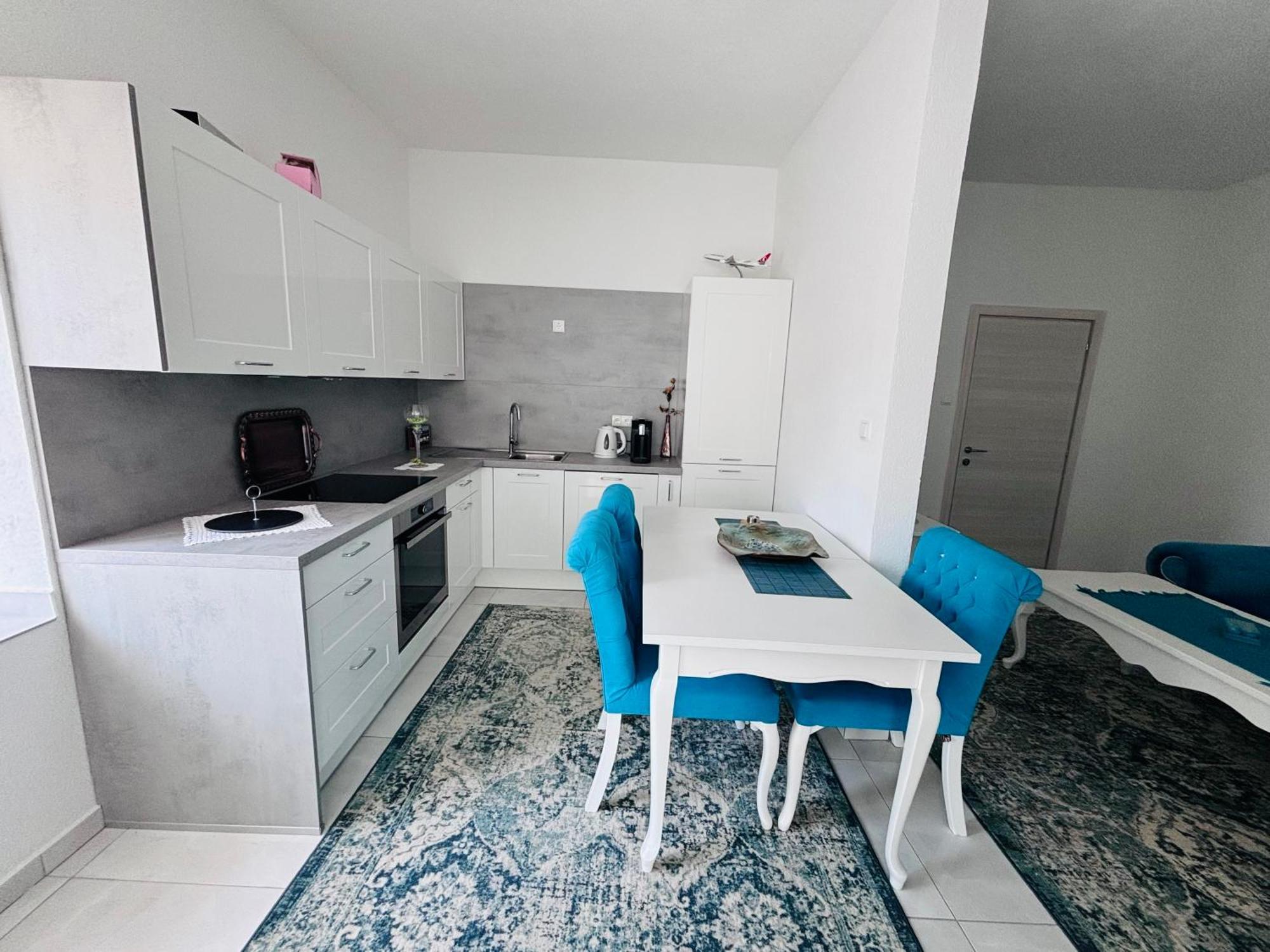 Rooms & App Minka Jadranovo Exterior photo