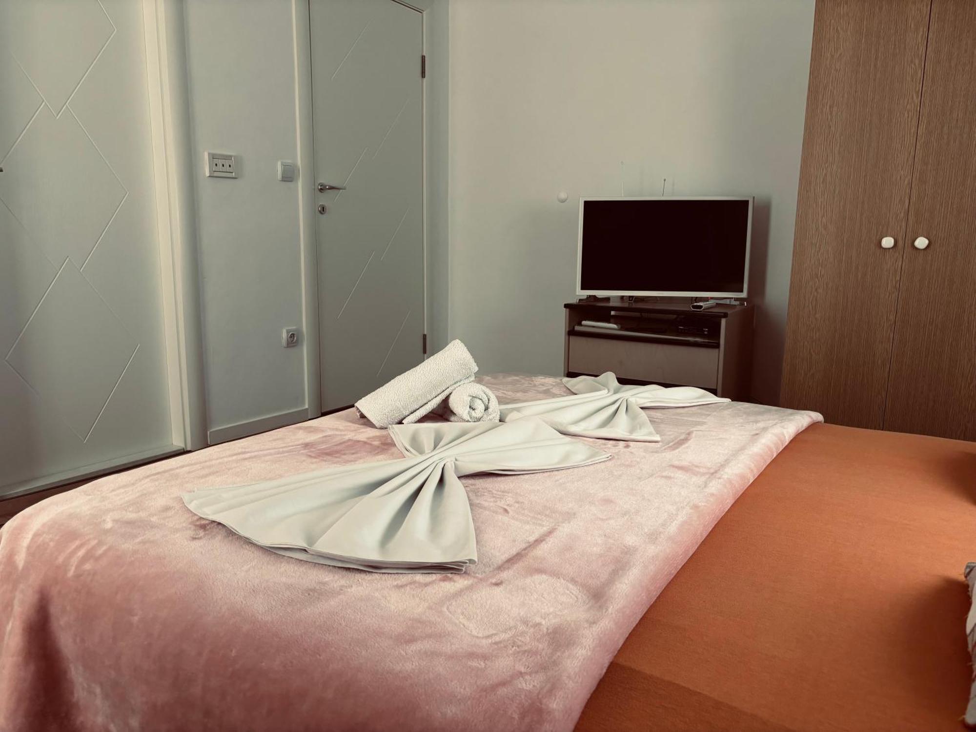 Rooms & App Minka Jadranovo Exterior photo