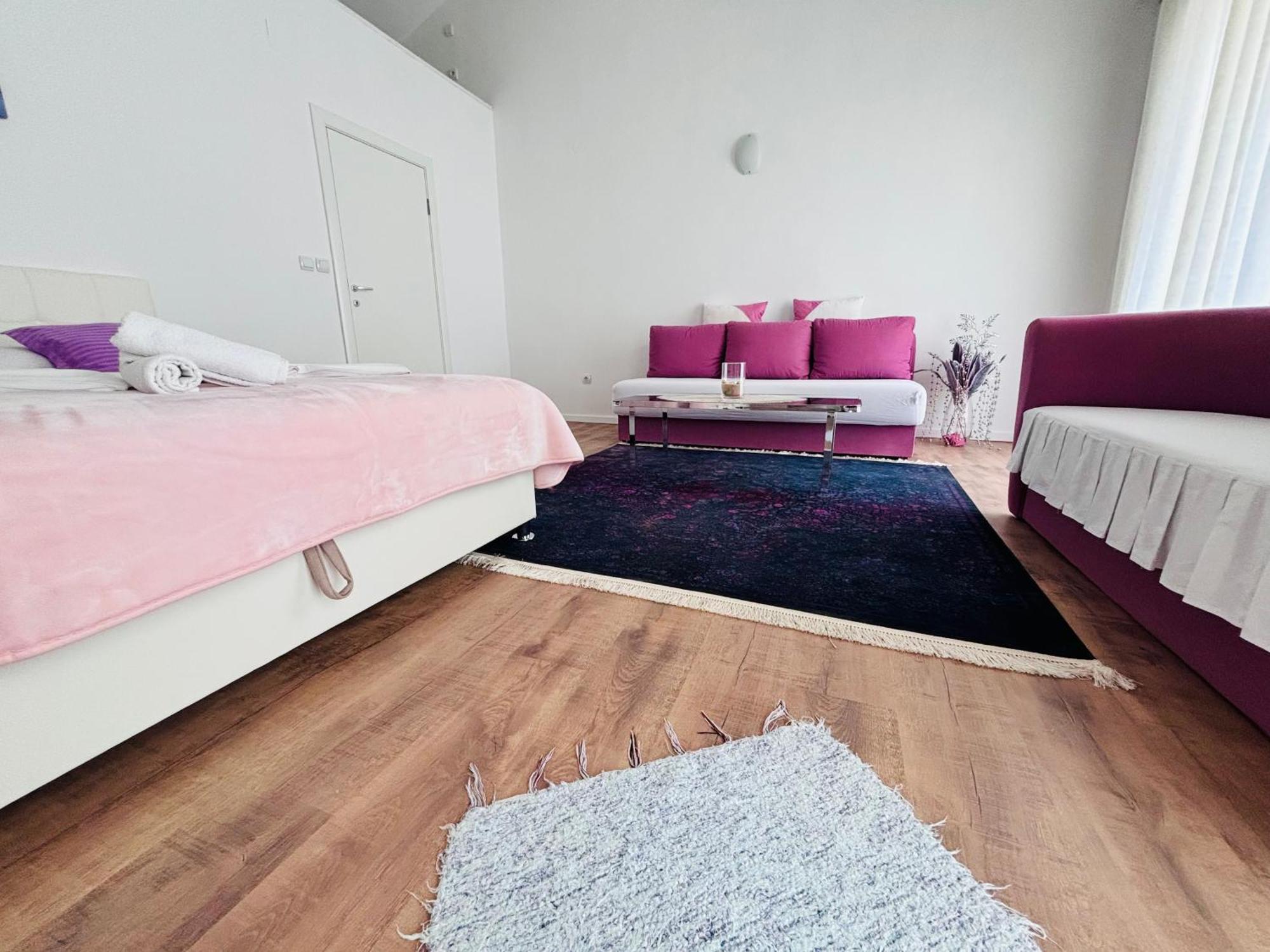 Rooms & App Minka Jadranovo Exterior photo
