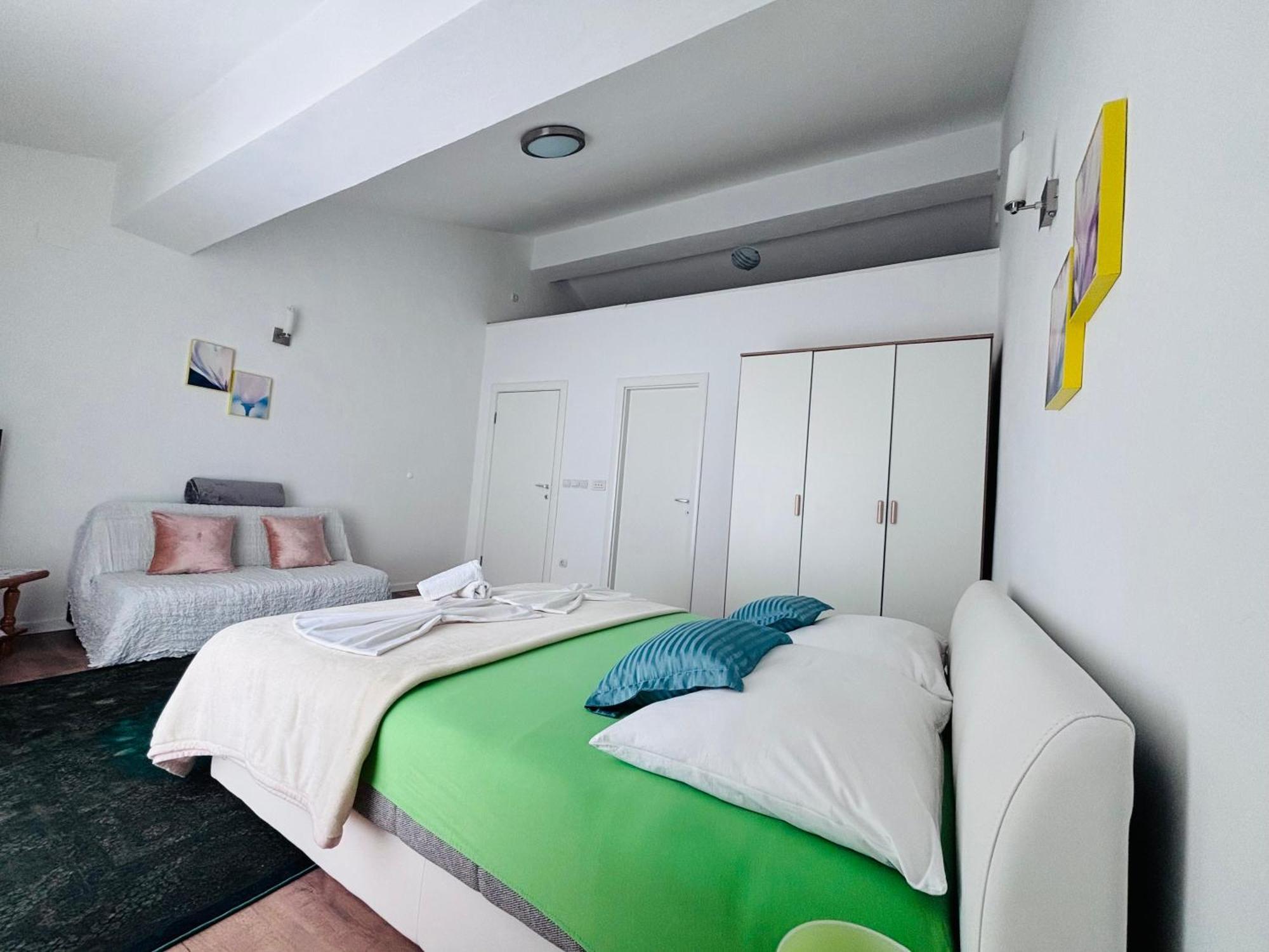 Rooms & App Minka Jadranovo Exterior photo