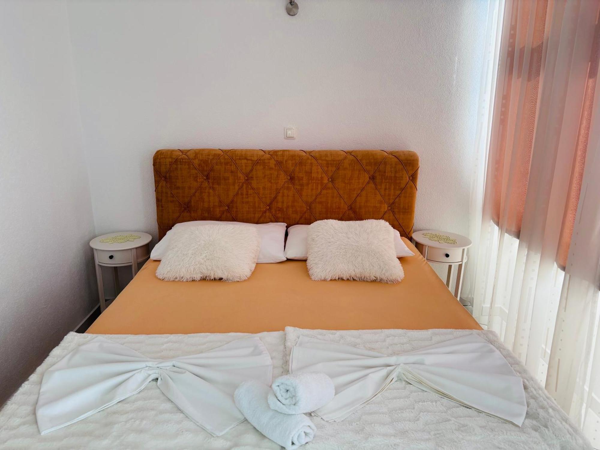 Rooms & App Minka Jadranovo Exterior photo